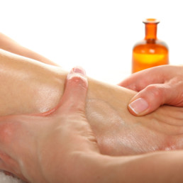 Foot massage with oil